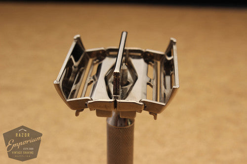 Gillette 1940s Notched DE Super Speed Safety Razor * Nickel REVAMPED