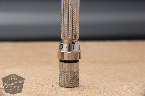 Gillette 1960 $1.95 Adjustable "Bottom-Dial" Fatboy -F4