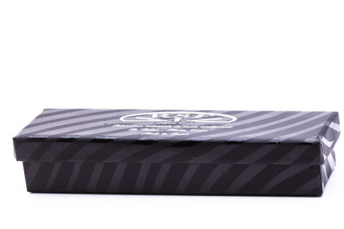7/8" Ertan "Russian Bear" Carbon Straight Razor | Horn Scales
