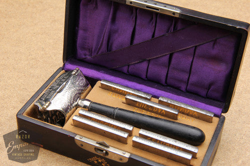 Kampfe Bros. 1900's Star New 7 Day Model SE Safety Razor in Black Leather Case