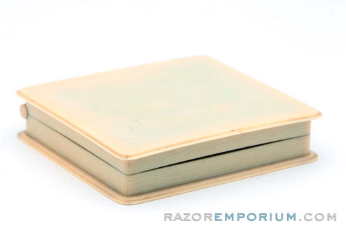 1920 Gillette Milady Decollete DE Safety Razor in White Case