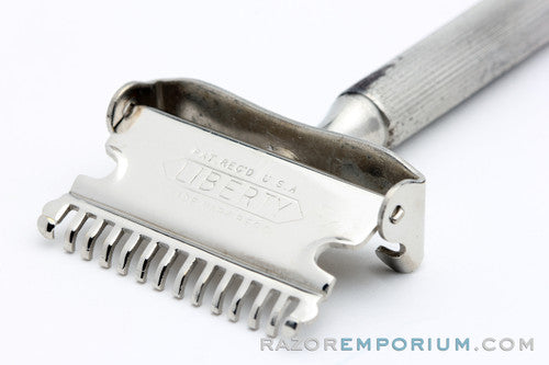 1918 Liberty Single Edge Safety Razor Orig Black Leather Case