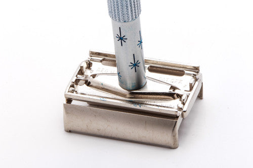 1961 Gillette G2 Blue Star Lady Gillette Double Edge Safety Razor With Case & Balde Bank