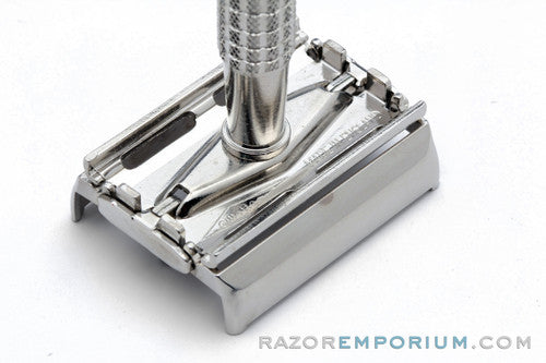 1960's Gillette Giromatic Flare Tip Rocket Safety Razor Set
