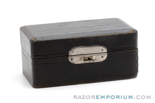 1905 Gillette Double Ring Old Type Safety Razor in Original Case Rhodium