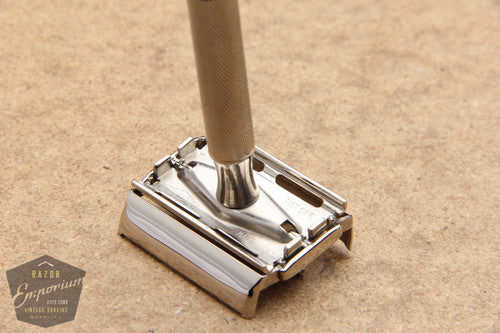 Gillette 1953 Notched Super Speed Safety Razor - Y2 * Nickel REVAMPED