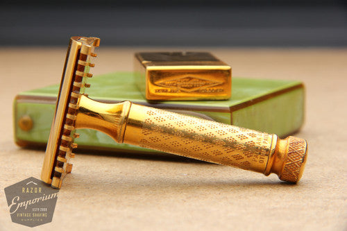1933 Gillette Milady Decollete DE Safety Razor in Jade Case