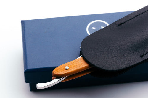 5/8" Ertan Süer The Archer Carbon Straight Razor | Leef Wood Scales