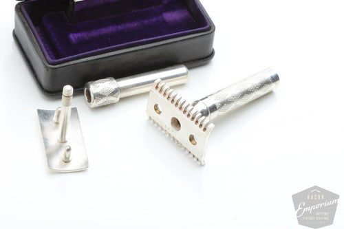 Gillette 1922 Silver New Standard Razor in Original Leather Case