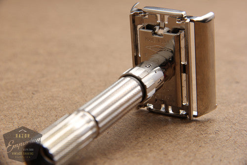 Gillette Fatboy 1959 $1.95 Adjustable DE Safety Razor - E2