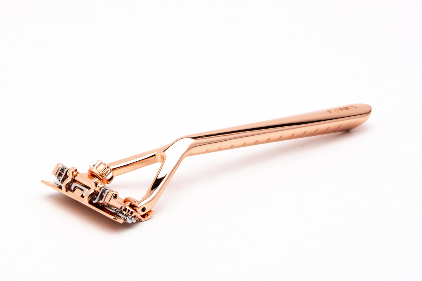 The LEAF Pivoting Head Razor