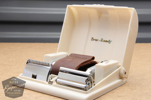Ever-Ready 1912 British Made Single Edge Safety Razor & Stropper in Cream Bakelite Snap Case