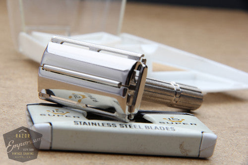 Gillette 1962 Slim Adjustable Safety Razor H2 - Excellent