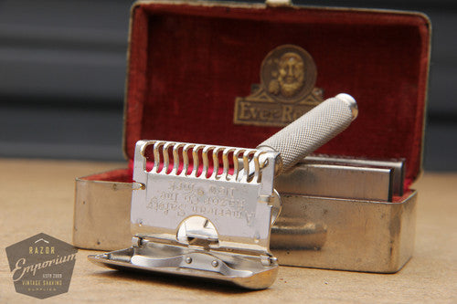 Ever Ready 1912 Style Single Edge Safety Razor in Metal Case w/ Blade Banks
