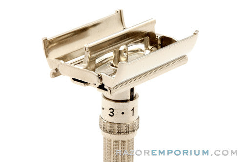 1965 K4 Gillette Slim Adjustable Safety Razor Nickel w/ Red Case & Blade Bank & Instructions
