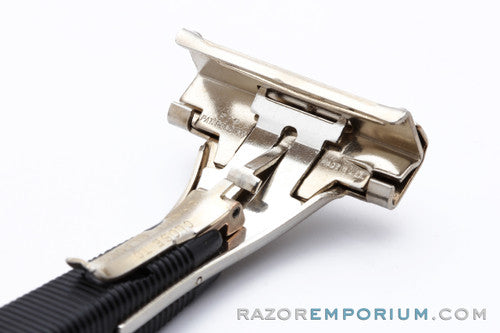 1960's Eversharp Hydro-Magic Injector Safety Razor