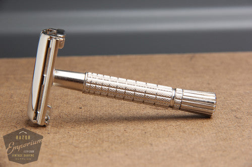 Gillette 1966 Medium Flair Tip Super Speed Safety Razor B2 * Revamped - Nickel- L4