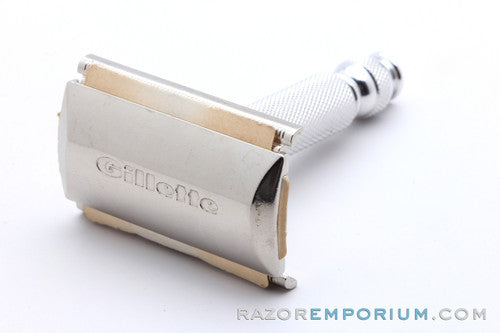 Gillette 1967 Tech Travel DE Safety Razor Marcas Regs Set