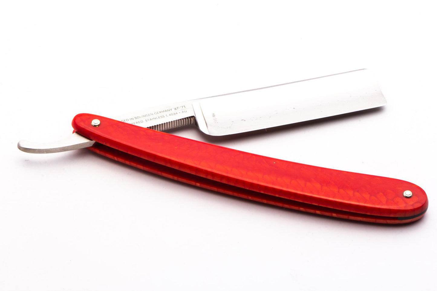 6/8" Dovo Facharbeit Red Straight Razor | Used