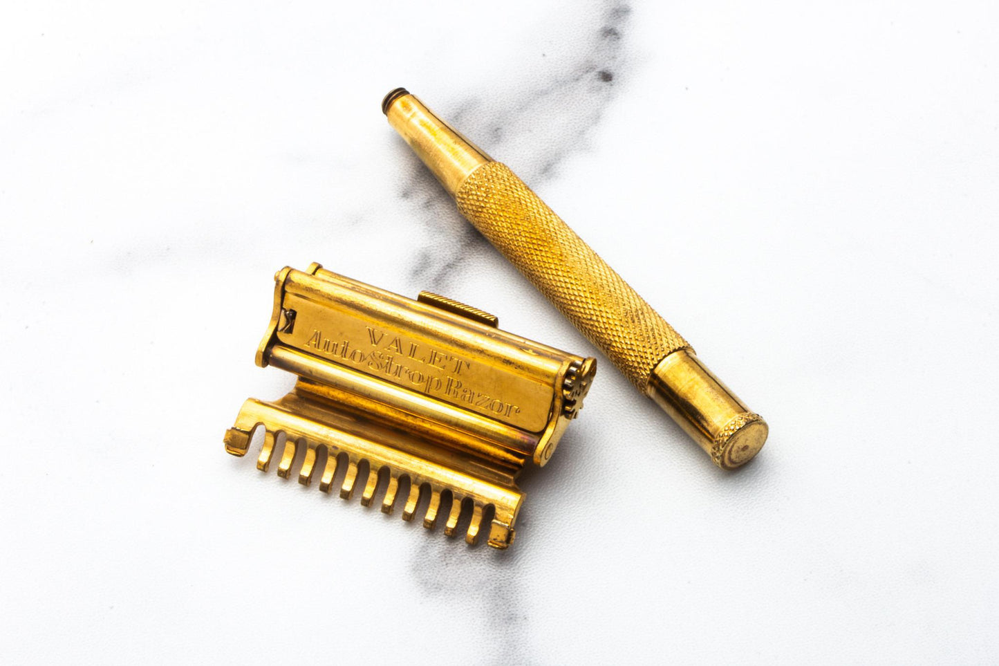 1930's Vintage Valet Auto Strop Set In Gold Travel Case | Original Condition