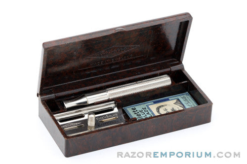 1940's Gillette British Thin Handle Tech Set