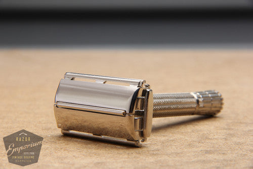 Gillette 1958 TV Super Speed DE Safety Razor - D1