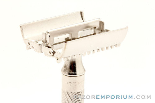 1948 Gillette Aristocrat No. 15 DE Safety Razor w/ Metal Case & Instructions | Made in England