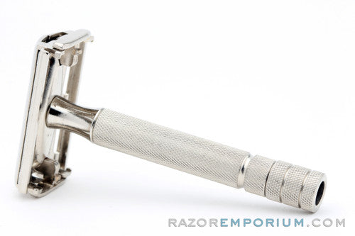 1953 Gillette Notched Super Speed Safety Razor Y3