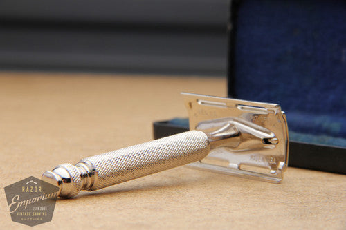 Gillette 1961 Etched Logo Cap Ball End Tech Razor in Case - G4