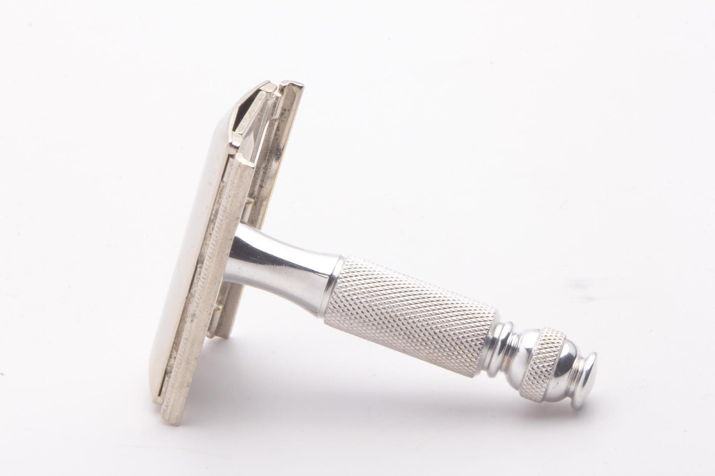 1966 L4 Gillette Ball End Three Peice Travel Razor | Original Condition