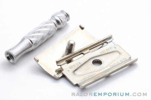 1970 Gillette Griffon Travel Tech DE Safety Razor Set P3