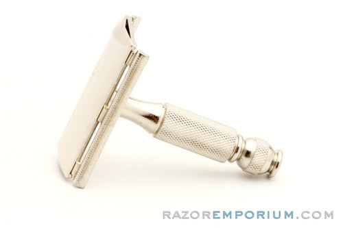 1965 K2 Gillette Travel Tech DE Safety Razor