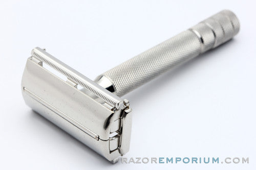 1953 Gillette Notched Super Speed Safety Razor DE Y2