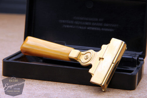 Schick 1930's Gold Injector w/ Yellow Bakelite Handle & Black Case