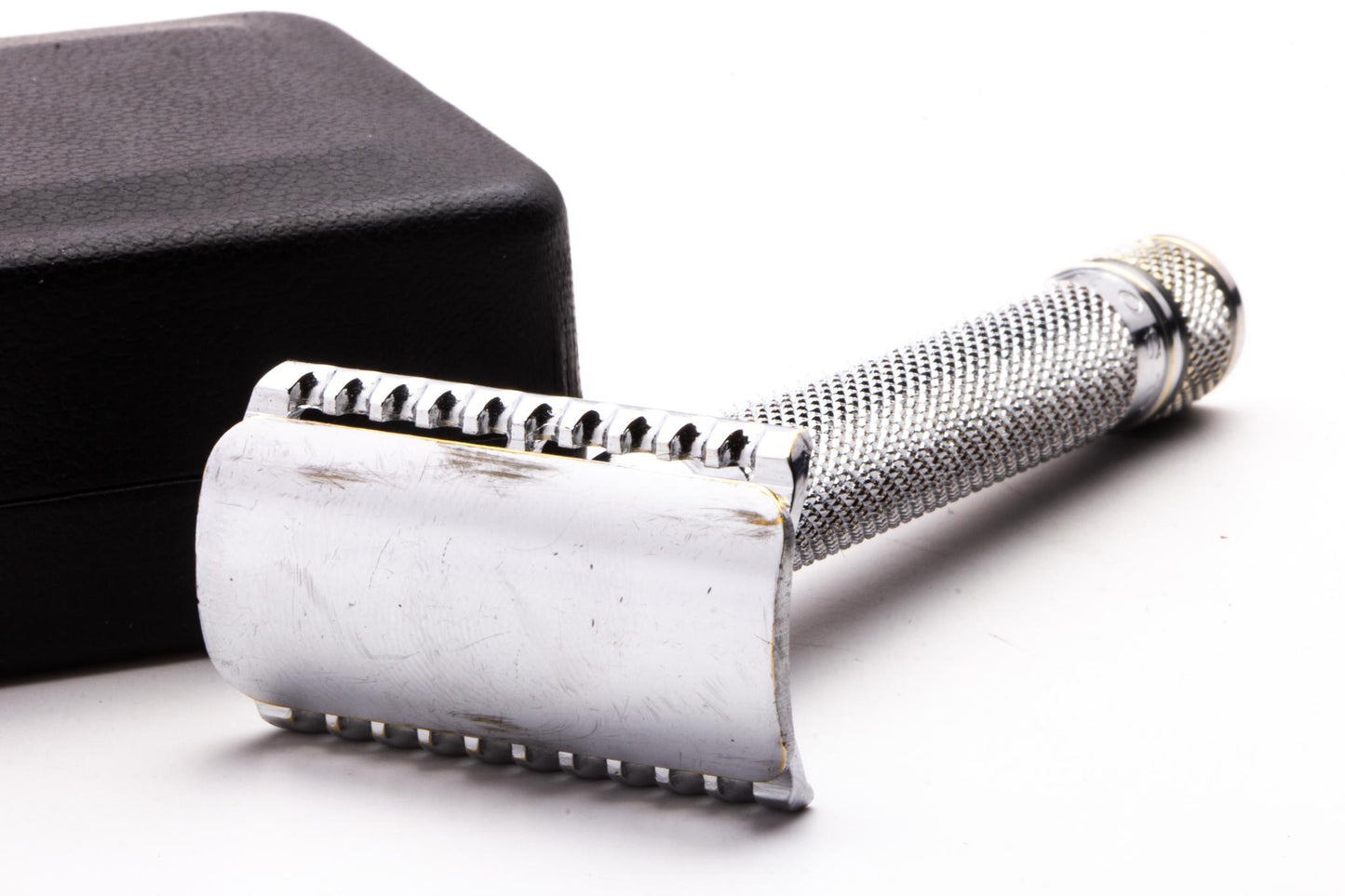 Barbasol Floating Head Double Edge Safety Razor in Orig. Leather Case | Original Condition