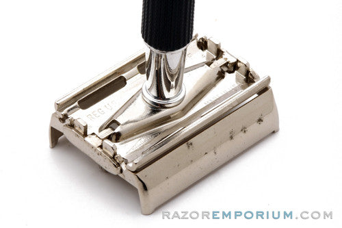 1968 Gillette Black Handle Super Speed Safety Razor - N4