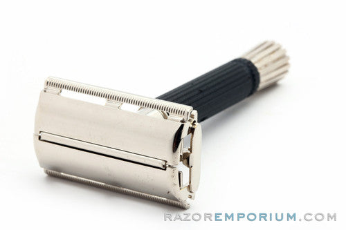 1972 Gillette Black Handle Super Speed Safety Razor S2