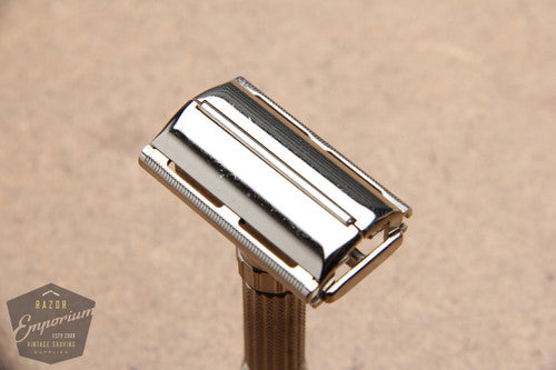 Gillette 1959 Fatboy $1.95 Adjustable DE Safety Razor E2