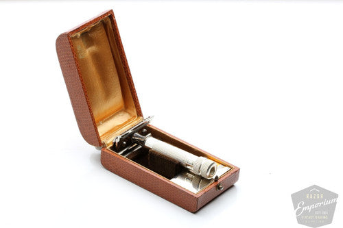 JA Henckels Zwillingswerk Double Edge Safety Razor in Case