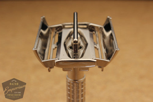 Gillette 1960 Flair Tip Super Speed Safety Razor * Nickel REVAMPED