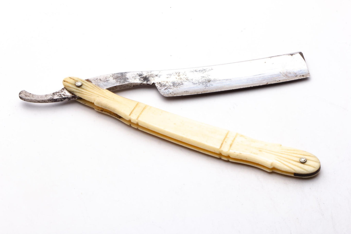 5/8" Royal Brand Clauss Classics on Clearance Straight Razor