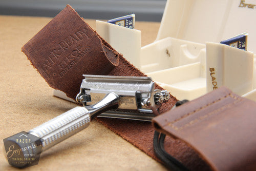 Ever-Ready 1912 British Made Single Edge Safety Razor & Stropper in Cream Bakelite Snap Case