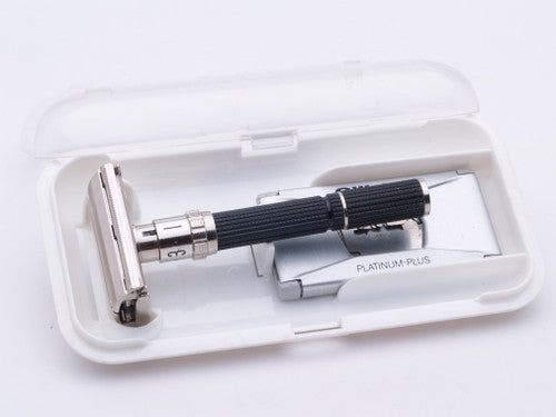 1969 O1 Gillette Super Adjustable 89 Adjustable Safety Razor Set w/ Case & Bladebank