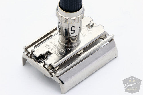 Gillette 1974 Super 109 Adjustable Double Edge Safety Razor