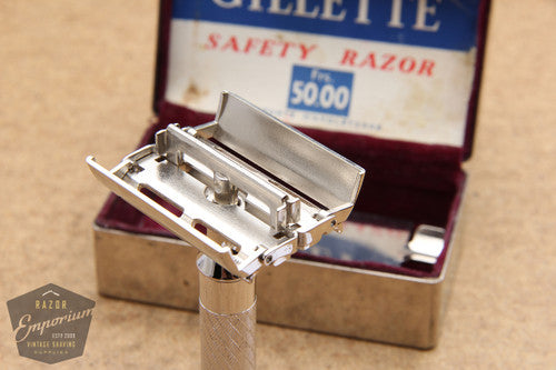 Gillette 1948 Rhodium Aristocrat No. 15 DE Safety Razor in Metal Case - Made in England