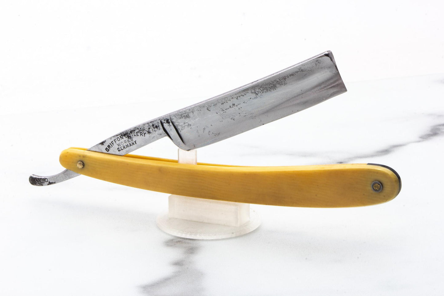 5/8" Vintage Restored Griffon Cutlery 60 Straight Razor