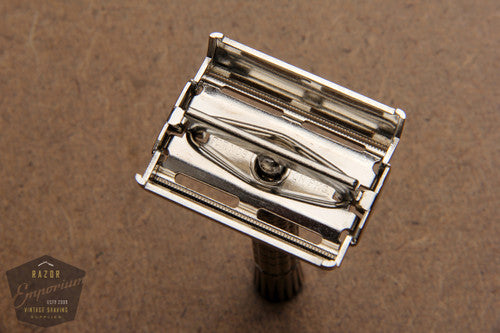 Gillette 1964 Flair Tip Super Speed DE Safety Razor -- J1