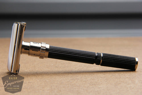 Gillette 1969 Super 109 / Long Handle Super Adjustable DE Safety Razor - O4