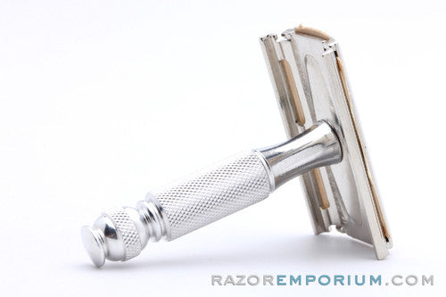 Gillette 1967 Tech Travel DE Safety Razor Marcas Regs Set