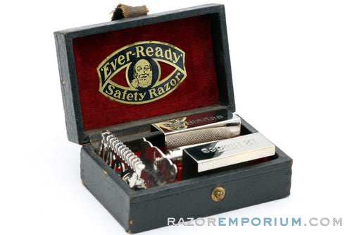1907-1911 Ever-Ready Lather Catcher Single Edge Safety Razor in Black Leather Box